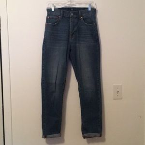 GAP High Waisted Best Girlfriend Size 27 Jeans